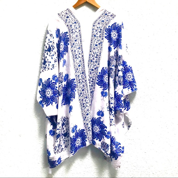 NWT Flowy Kimono Bohemian Blue & White One Size - Picture 4 of 8